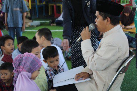 Pengenalan Al-Qur’an Braille pada anak-anak